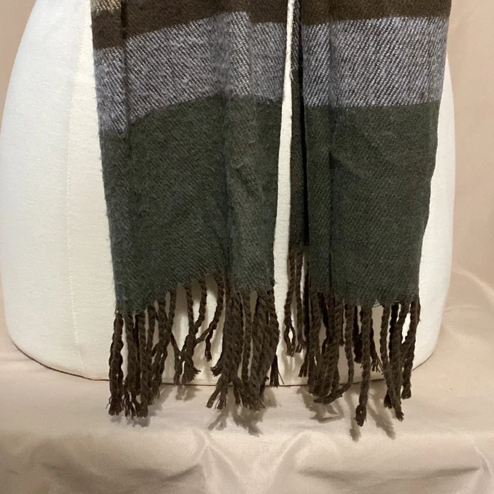 N/A vintage scarf